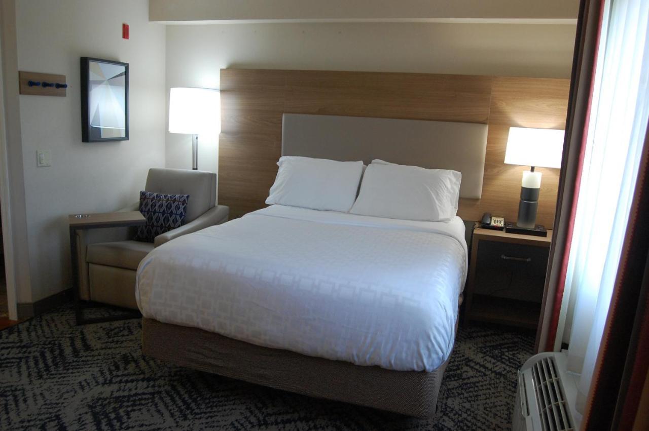 Candlewood I-81 Hershey Area By Ihg 2*