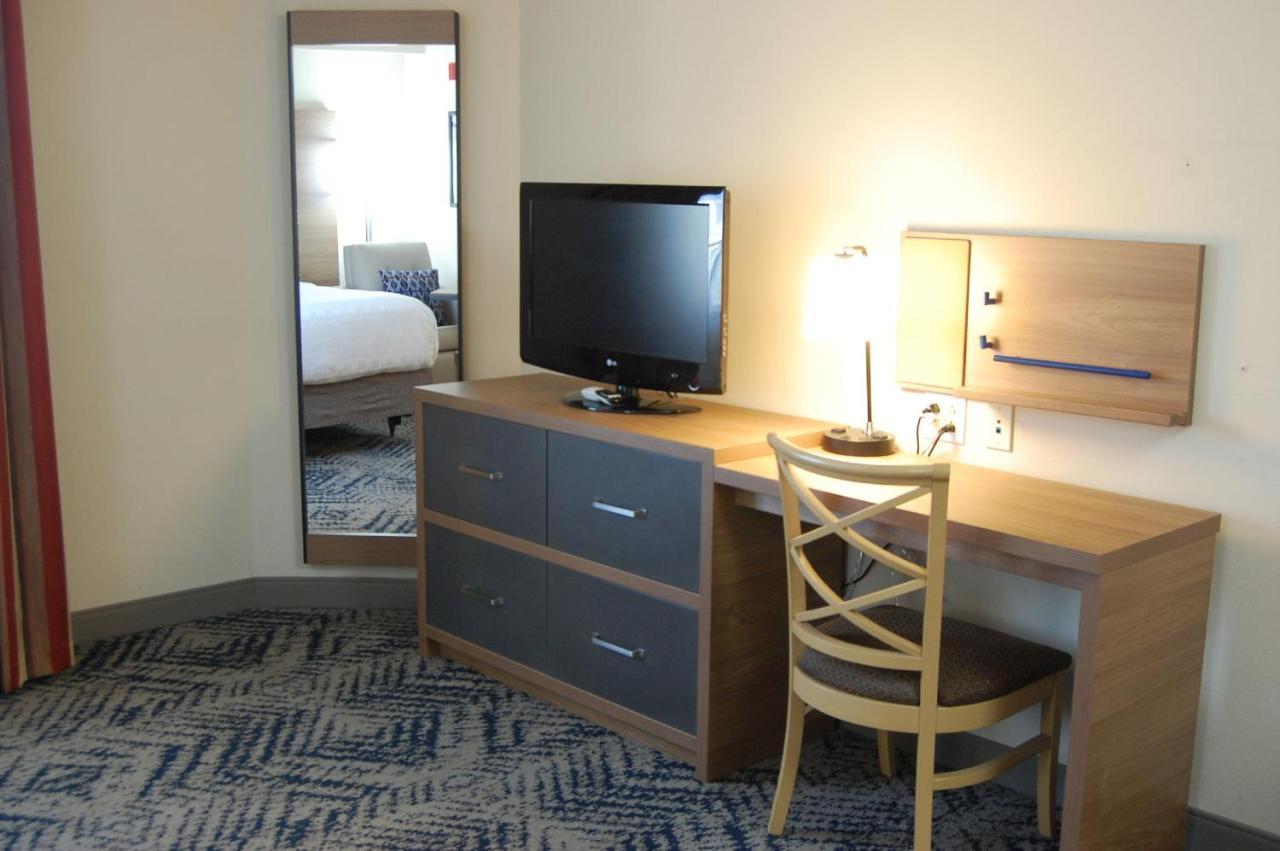Candlewood I-81 Hershey Area By Ihg 2*